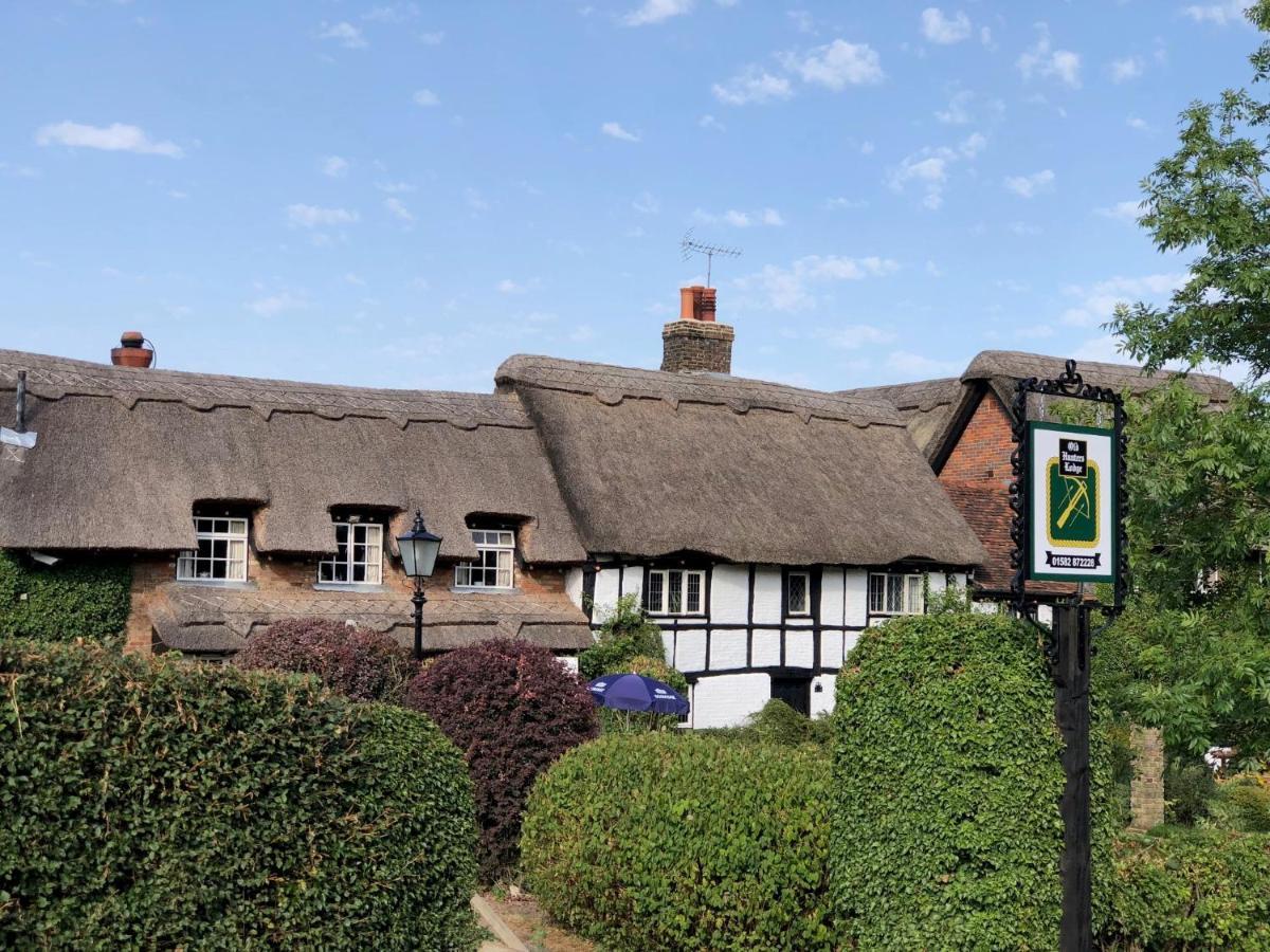 Old Hunters Lodge Whipsnade Limited المظهر الخارجي الصورة