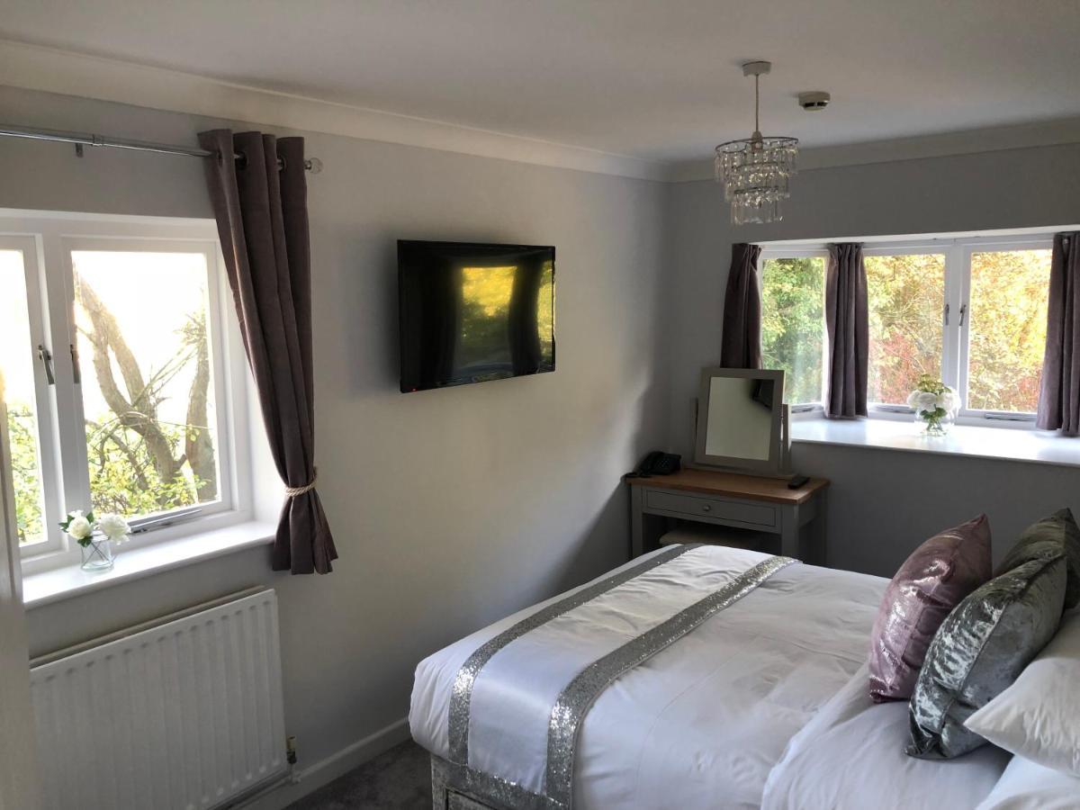Old Hunters Lodge Whipsnade Limited المظهر الخارجي الصورة